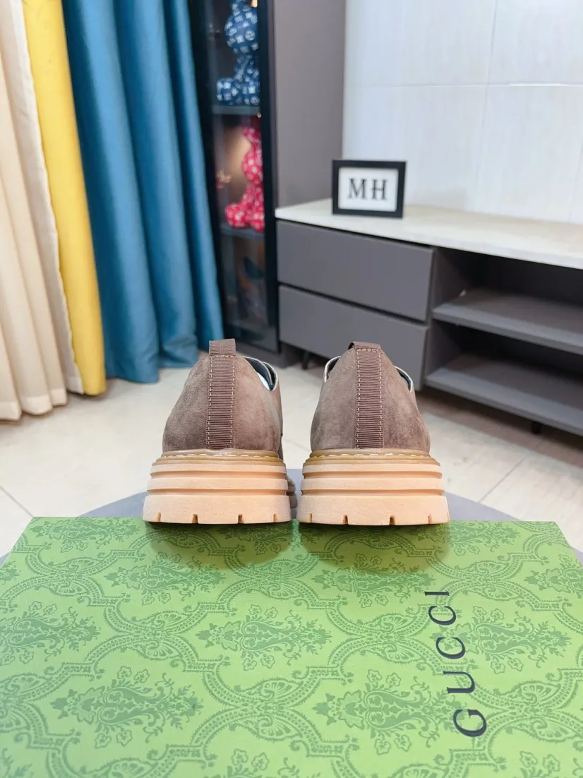 Men's shoes 💰500🌸🌸 (GUCCI) [can be made without label] G's new business boots are full-layer calfskin embossed with classic diamond pattern craftsmanship. They are high-end and classy, ​​versatile and have a full three-dimensional feel. They use raw rubber non-slip outsole. If you look closely, you will be addicted to the leather. You can't extricate yourself ~ the best on the market.          Fabric: Cowhide/Embossed Lining: Cowhide.          Please make a note when placing an order, size: 38-44 (37, 45, 46 can be customized and cannot be returned or exchanged)